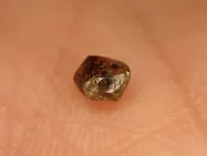 Diamant přírodní 3mm