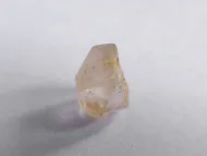 Topaz surový krystal 3,6ct Německo, přírodní topaz